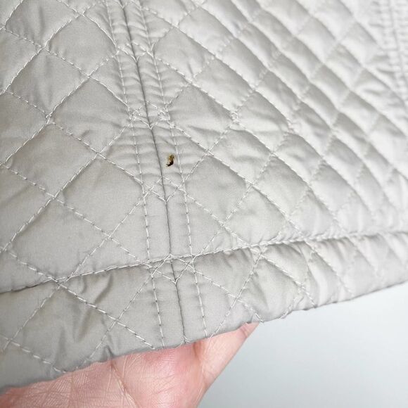 Brooks Brothers Quilted Blazer Style Jacket – Sophistication Meets Modern - Picture 11 of 11